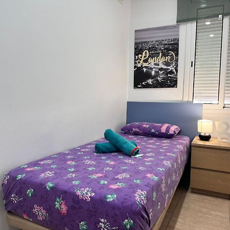 Near To Beach And Barcelona 산트 아드리아 데 베소스 외부 사진